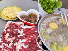 -官塘陈记鱼生·潮汕砂锅粥·牛肉火锅(潮枫路总店)