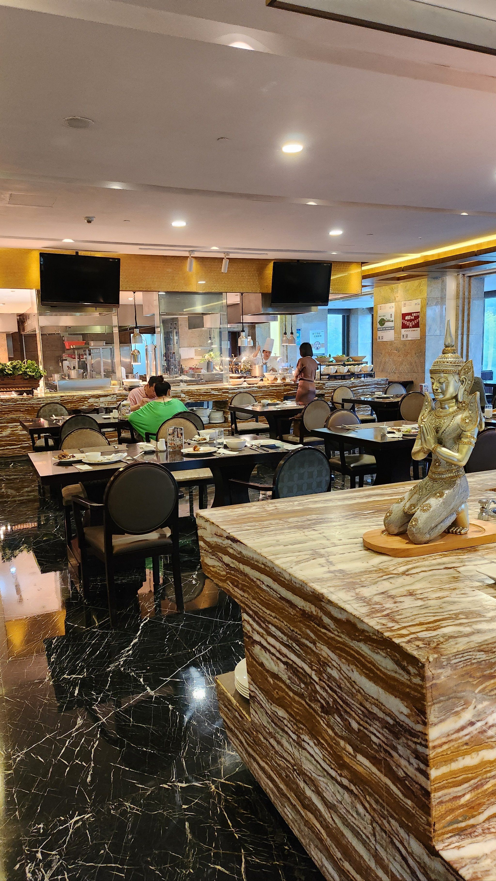 0元玩转这座城 上海小南国中谷酒店