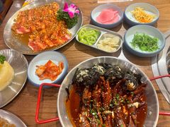 -明洞阿姨·韩式酱蟹烤肉·创意料理(三元桥店)