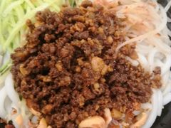 -丽虹云南过桥米线(兴工街店)