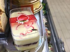 -全家便利店(襄阳南路店)