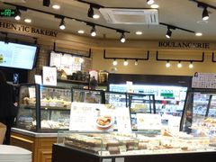 面包甜点陈列柜-多乐之日(和平伊势丹店)