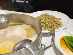 -肥仔文澳门猪骨煲(南京西路店)