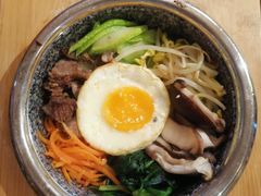 牛肉拌饭-明洞阿姨·韩式酱蟹烤肉·创意料理(三元桥店)