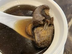 石橄榄炖龙骨汤-陆记鹅庄·潮汕菜·狮头鹅(大仟里店)