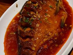 红烧武昌鱼-莲餐厅·湖北菜·潜江小龙虾店(愚园路店)