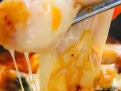 -亲昵春川鸡排(韩国美食街店)