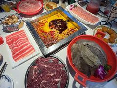 -二荆条·蜀鲜汇城市森林火锅