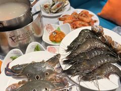 -领鲜活海鲜榴莲自助火锅(东门店)