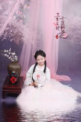 点击看大图 -后宫·古装汉服京剧儿童亲子全家福摄影