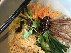 -云海肴·汽锅鸡·云南菜(天山百盛优客店)