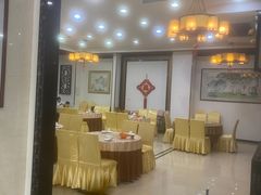 -海港餐厅·平价海鲜·茶点(小公园店)