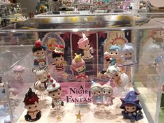 -泡泡玛特POPMART(上海环球港店)