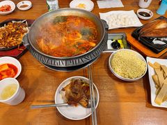 -喇喇排骨火锅·传统韩式脊骨汤(望京西园总店)