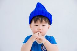 点击看大图 -亲吻宝贝儿童摄影