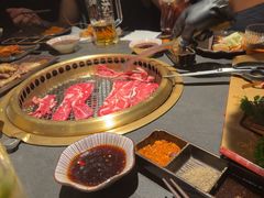 -铭牛烧肉·和牛海鲜自助(高新月牙湖店)