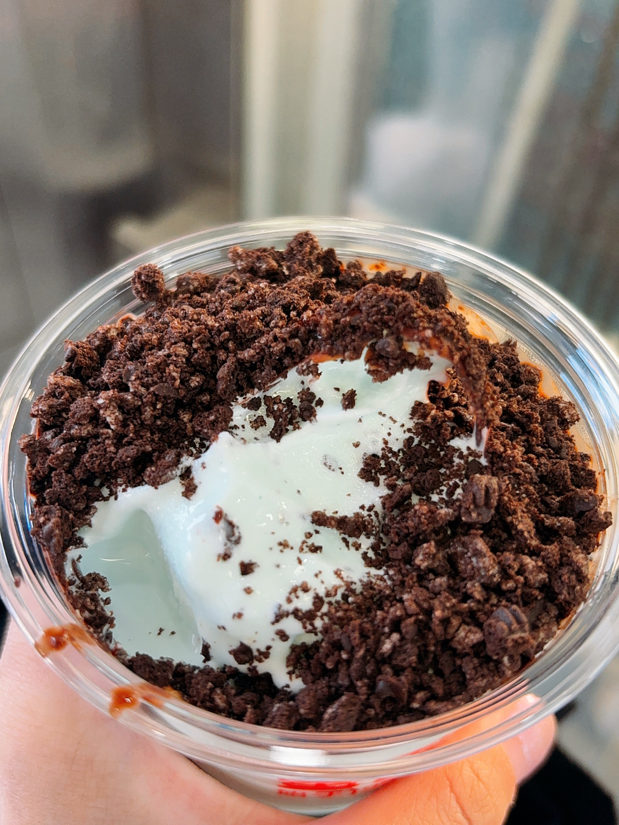 蜜雪冰城新品薄荷脆皮小圣代 完美透心凉来袭啦