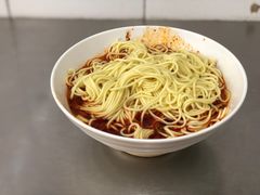 -黎氏老太婆小面馆(临华大厦店)