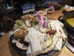 -一朵菌·野生菌探索家火锅(南亚店)
