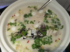 鱼头鱼丸汤-又见炊烟私房菜(敬亭路店)