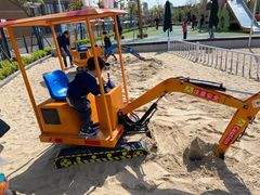 -季高兔窝窝亲子园(上海薰衣草公园店)