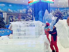 -长沙湘江冰雪世界