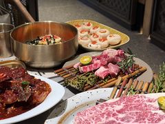 -草家酱蟹炭火烤肉店(珲春南路一店)