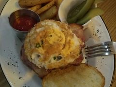 -HELLO 27 意面·沙拉·帕尼尼