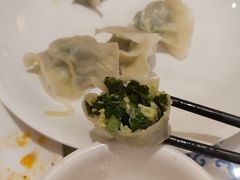 韭菜鸡蛋水饺-东方饺子王(新奥购物中心店)