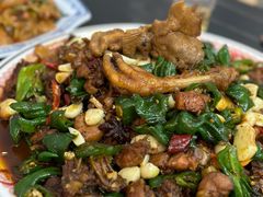 -郑小二山东特色炒鸡店(红小巷店)