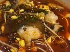 -渝是乎酸菜鱼(龙旗购物中心店)