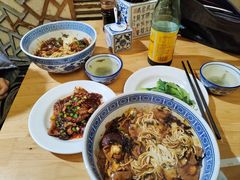 -沪西老弄堂面馆(定西路店)