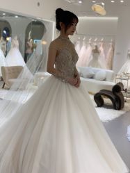 -艾米丽婚纱礼服