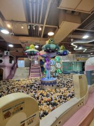 -多多淘儿童体验中心(重庆来福士店)