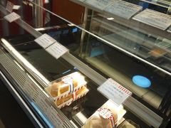 -红宝石·鲜奶小方·海派西点房(南丹店)