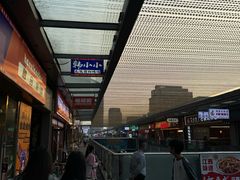 -万达广场(南昌红谷滩店)