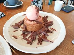 -ROAST coffee & eatery