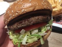 -The Habit Burger Grill 哈比特汉堡(复兴soho店)