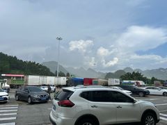 -阳山北服务区-停车场