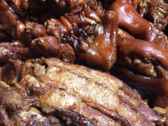 -老鼎万春卤菜(五代传承创始老店)