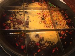 -纸盐河码头火锅(十八梯店)