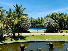 -三亚湾海居铂尔曼度假酒店