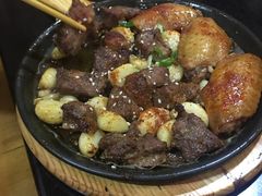 -老东镇啤酒屋海鲜加工·蒸汽海鲜·海鲜烧烤(台东店)