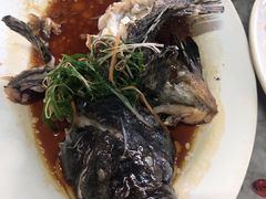 -四川小胡子海鲜(丁村万人海鲜广场店)