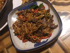 酸笋炒牛肉-醉云喃