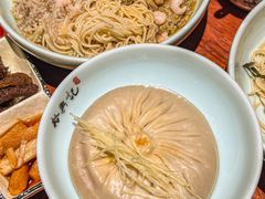 -裕兴记•蟹黄面馆(人民广场店)