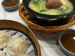 -馋三尺蟹粉小笼(人民广场店)