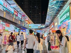 -万达广场(南昌红谷滩店)