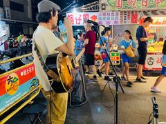 -六合夜市