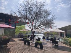 -上海怡沁园度假酒店